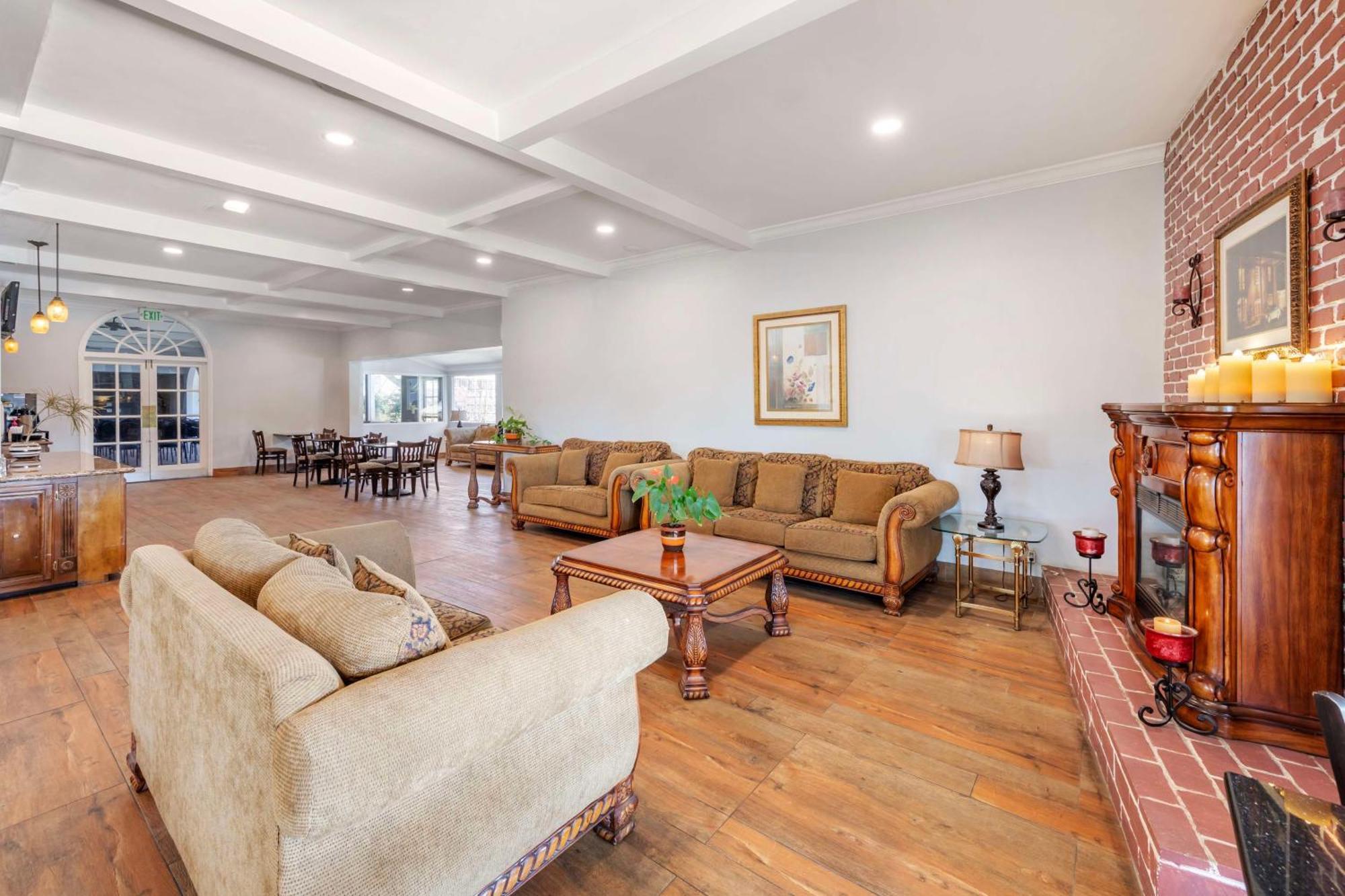 Best Western Plus Hill House Μπέικερσφιλντ Εξωτερικό φωτογραφία